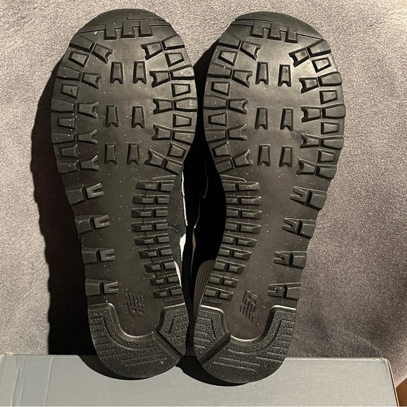 New Balance Men’s Sneakers Black Size 9.5 US - Picture 10 of 11